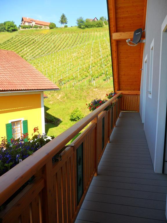 Ferienwohnung Stoff Kitzeck im Sausal Exterior foto